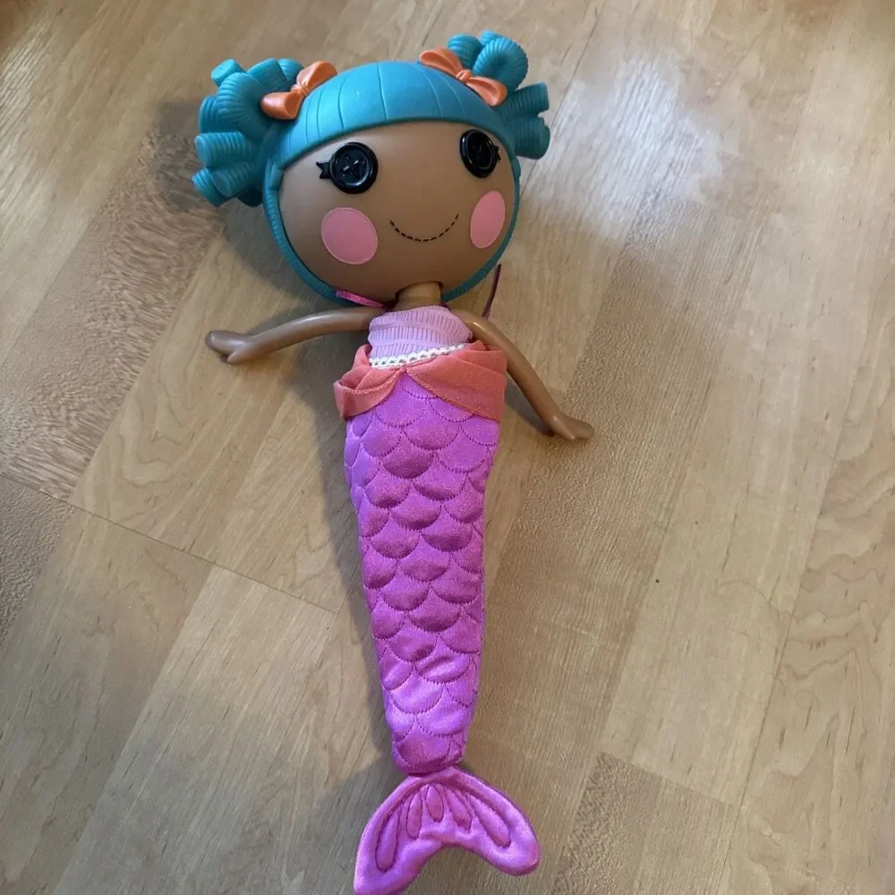 Lalaloopsy Sand E Starfish Sew Magical Mermaid Doll Color changing Hair 2009